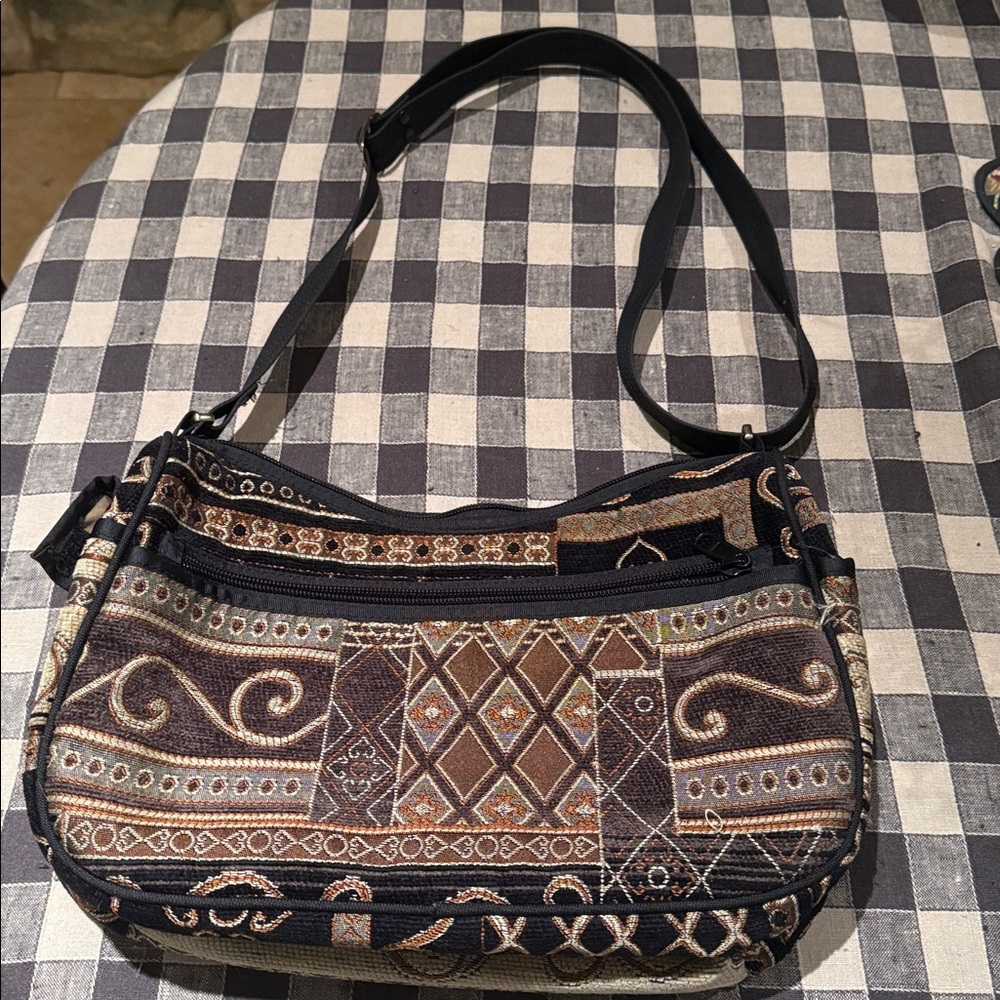 Danny K. Hampton Bag Tapestry Pattern Floral Crossbody Purse - Picture 2 of 5